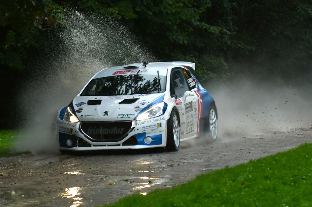 Kim Madsen og Kenneth Sørensen undervejs på specialprøve i rallyet 2017.
(Foto: Morten Dam/specialpress@gmail.com)